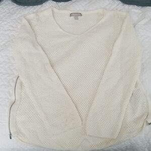 Banana Republic Cream V-Neck Sweater